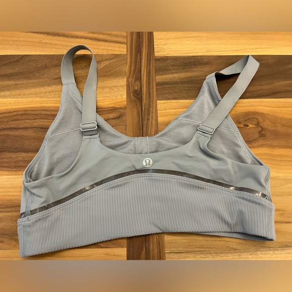 Lululemon Radiant Motion Bra Medium Support, Rhino Grey - Sz 6 - Picture 2 of 3